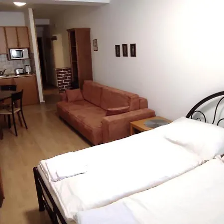 アパート Tatran A-29 ドノヴァリ